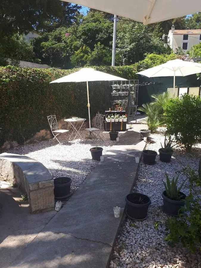 Apartments Petra 23 Mali Lošinj