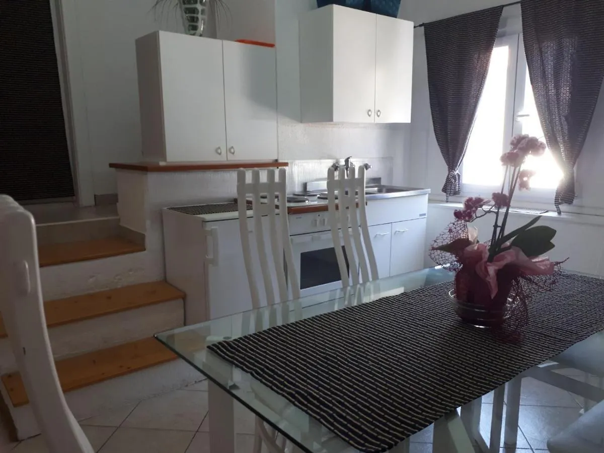 Apartments Petra 23 Mali Lošinj