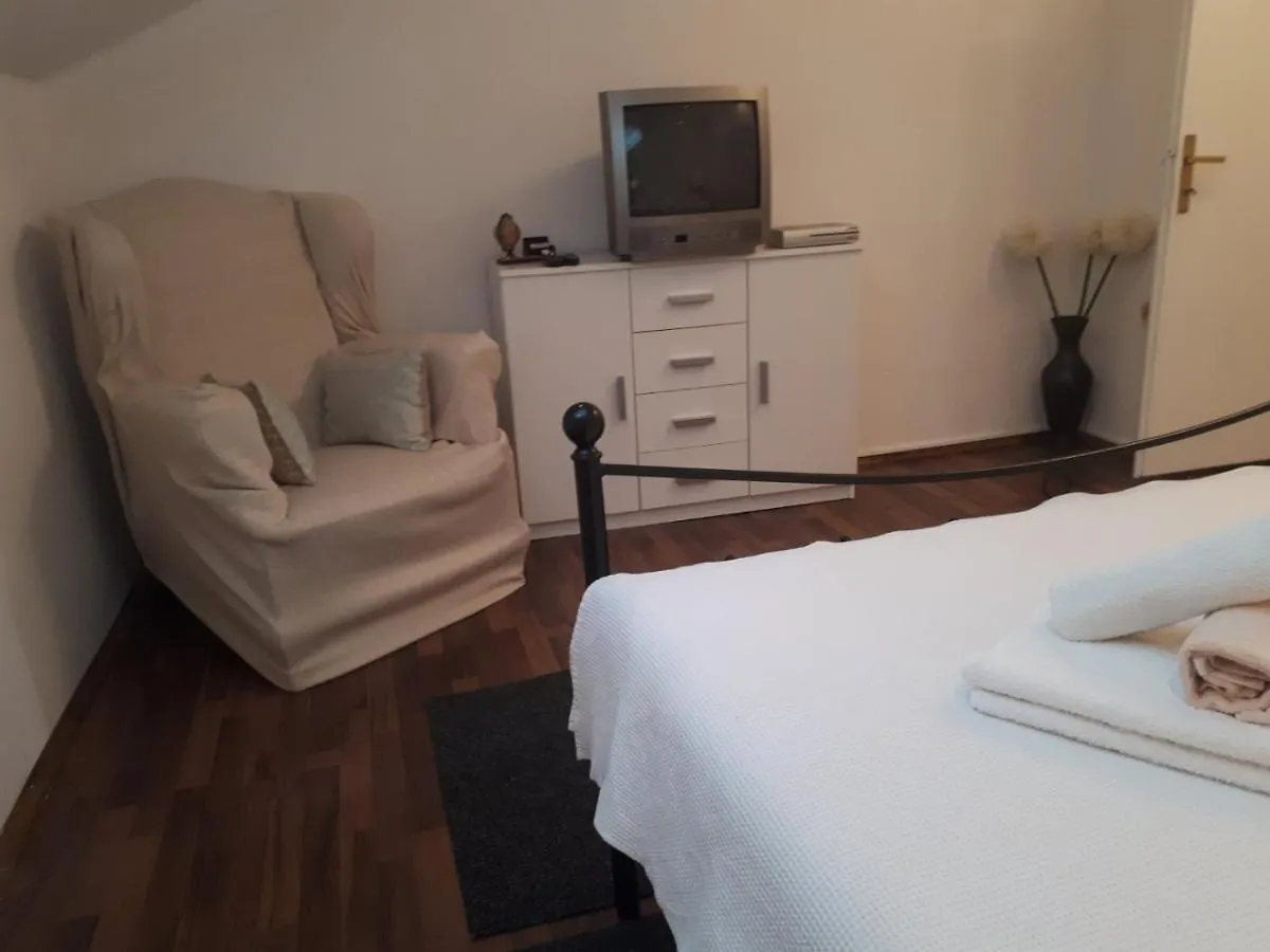 Apartments Petra 23 Mali Lošinj
