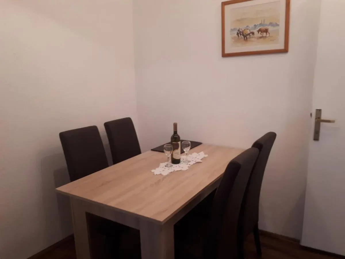 Apartments Petra 23 Mali Lošinj