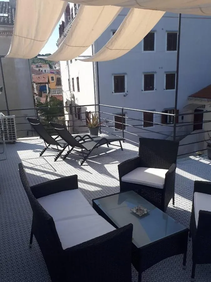 Apartments Petra 23 Mali Lošinj